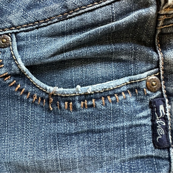 Silver Jeans Co. LAEL Jeans size 29 - Picture 6 of 6